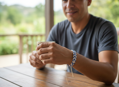 Brazalete Triángulos Entrelazados