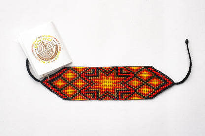 Brazalete estrella geométrica