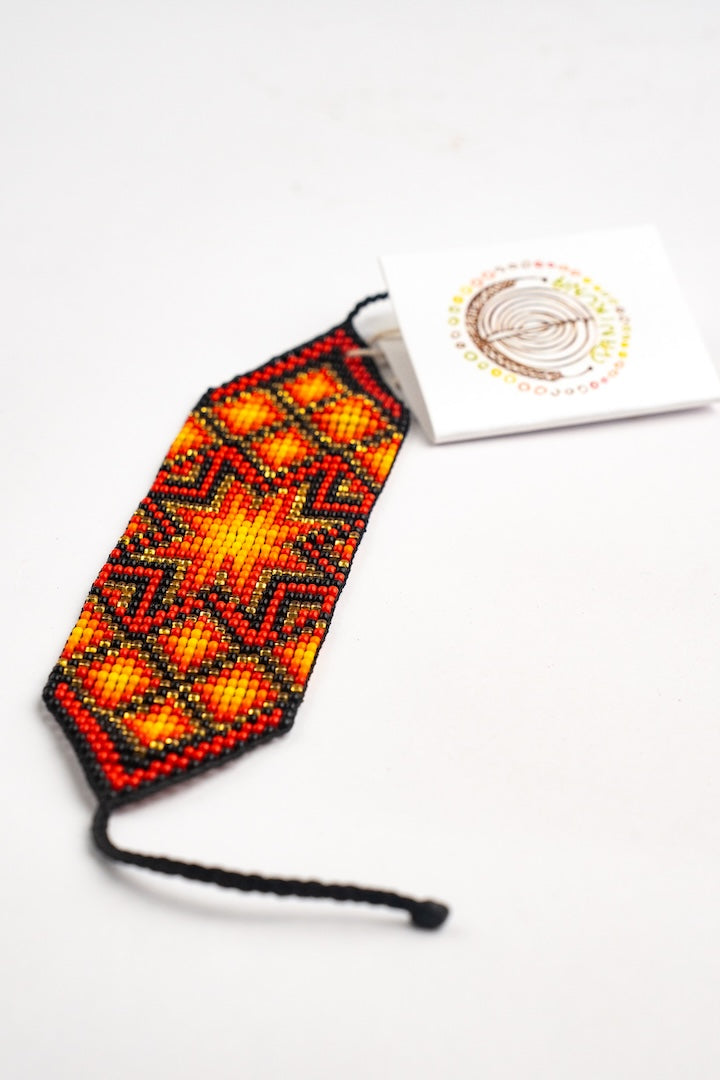 Brazalete estrella geométrica