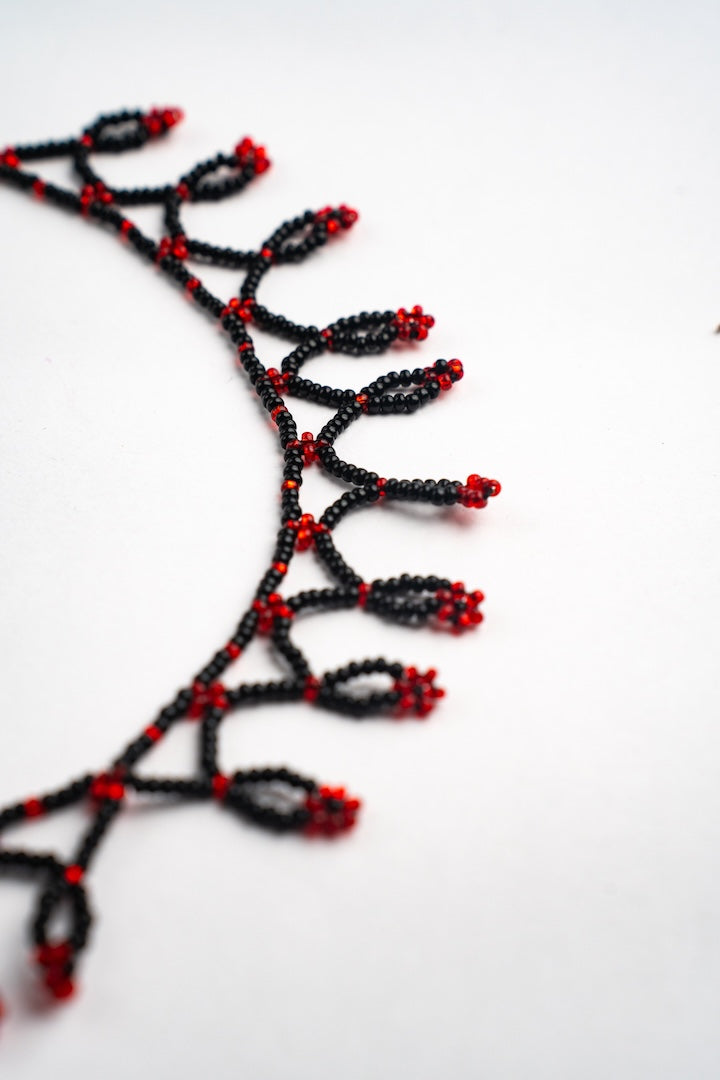 Collar Rojo Impresionante